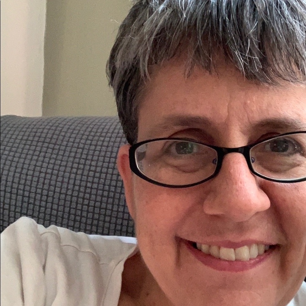 Meet your Posher, Amy